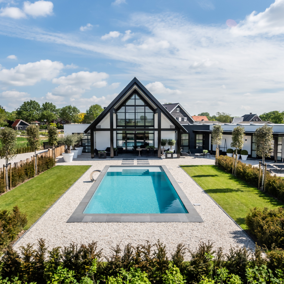 Waardhuizen zwembad 3